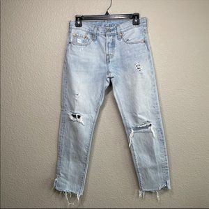 501 Levi’s light wash